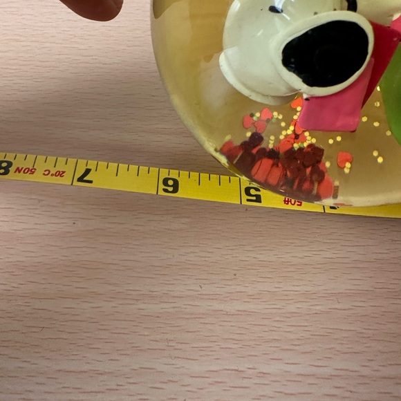 Snoopy Peanuts Valentines Water Globe Red "Love" Kurt Adler Musical Pink - Picture 6 of 6
